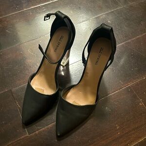 Call it spring vegan pumps